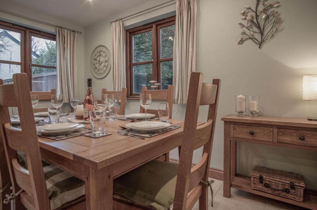 Llais Afon - 3 Bedroom Holiday Home - 피시가드 외부 사진