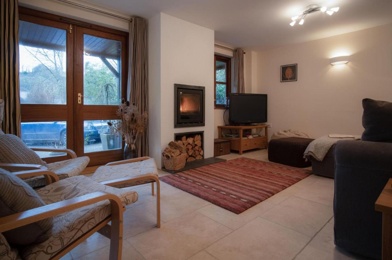 Llais Afon - 3 Bedroom Holiday Home - 피시가드 외부 사진