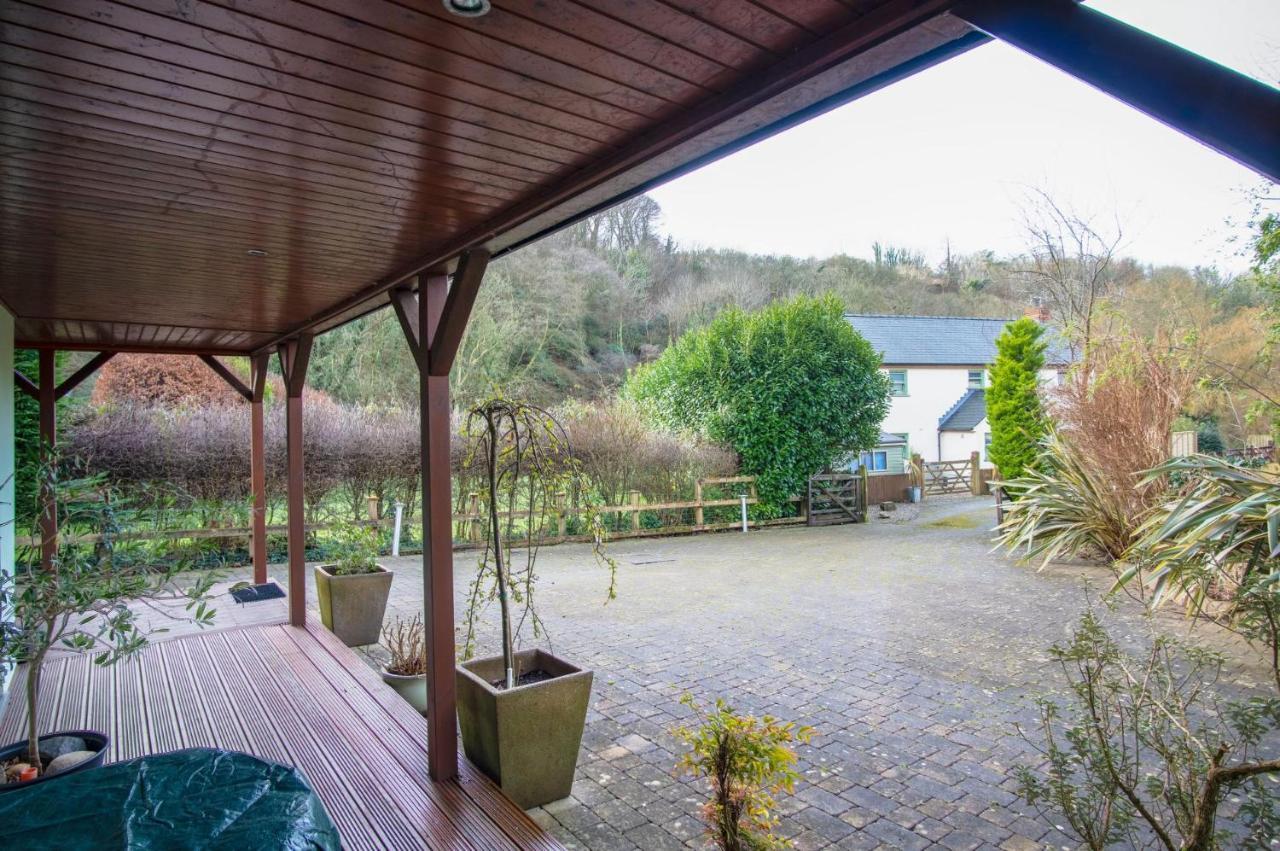 Llais Afon - 3 Bedroom Holiday Home - 피시가드 외부 사진