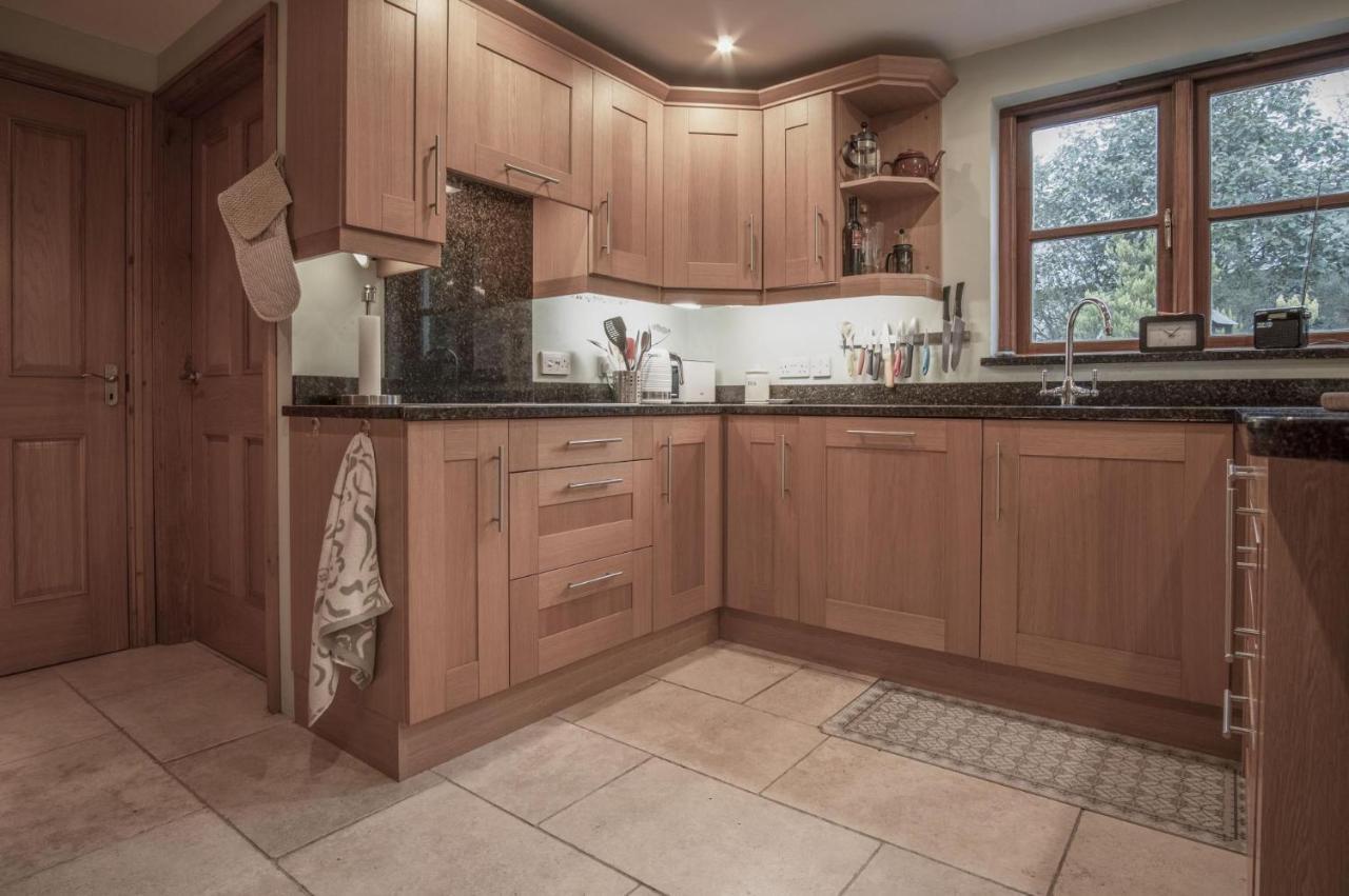 Llais Afon - 3 Bedroom Holiday Home - 피시가드 외부 사진